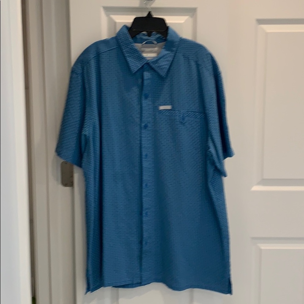Men’s Columbia Sportswear Shirt